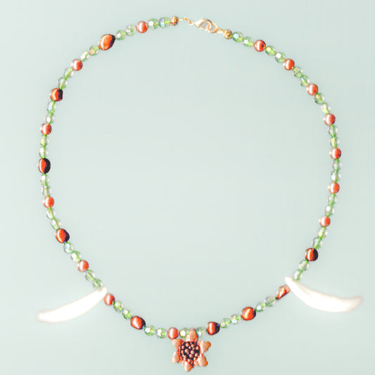 garden fang necklace