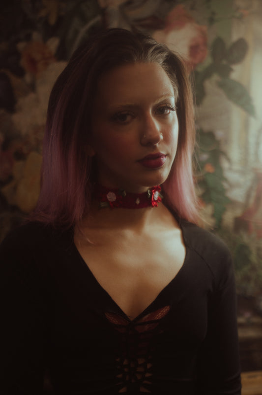 ruby lace choker